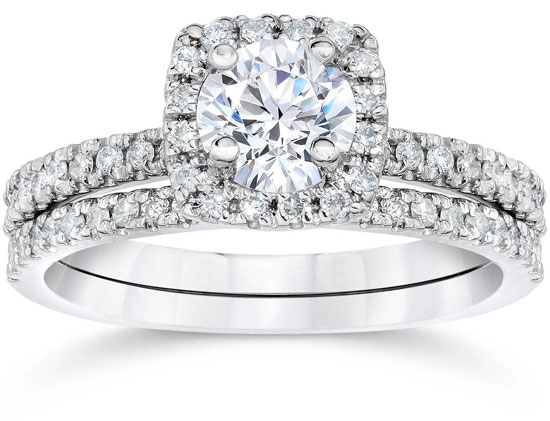 cushion cut diamond ring