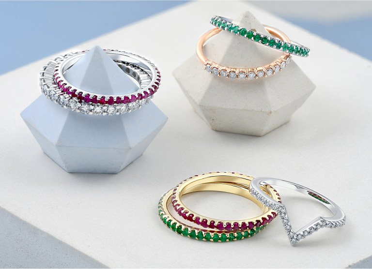 Summer Jewelry Trends 2023: Freshwater Pearls, Steel and Colors