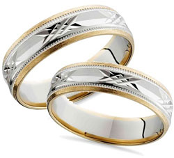 Swiss cut wedding ring set