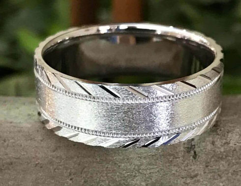 white gold men’s wedding ring